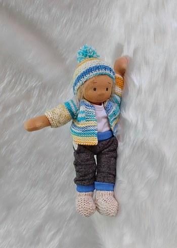 Mavi Gri Örgü Kıyafetli Bez Bebek ve Oyuncak - Görsel 7