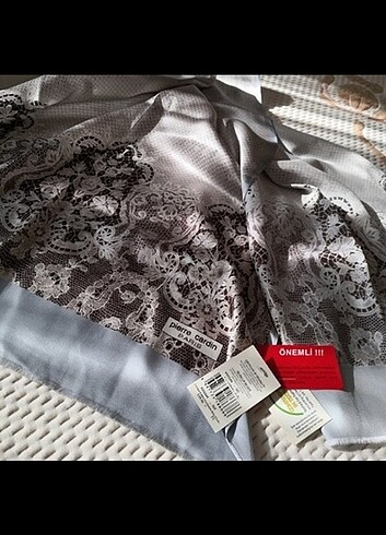 Pierre Cardin saten şal 
