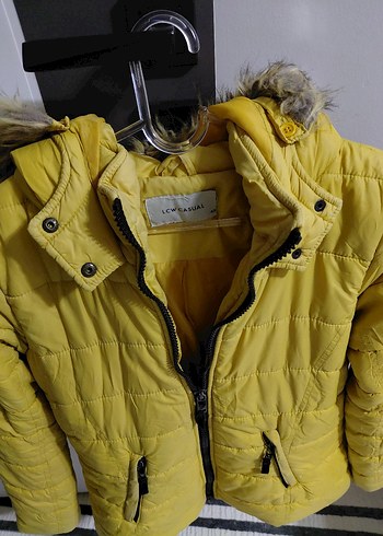 Sarı Kürklü Kadın Kışlık Ceket - Görsel 3