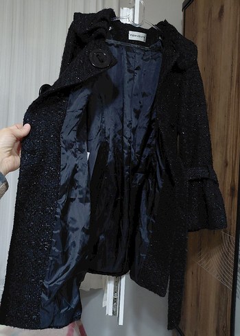 Kemerli Siyah Kadın Kaban - Görsel 9