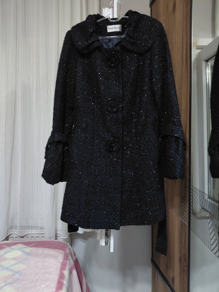 Kemerli Siyah Kadın Kaban - Görsel 3