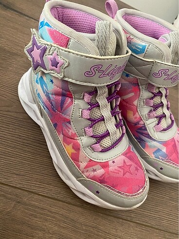 Skechers bot