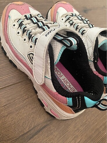 28 Beden beyaz Renk Skechers