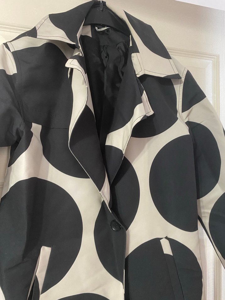 Oversize Puantiyeli Uzun Kadın Kaban - Görsel 2