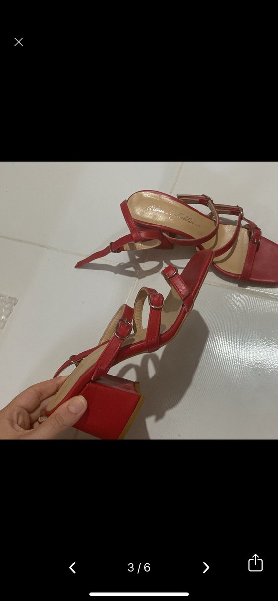 Kırmızı Tokalı Topuklu Sandalet - Görsel 2