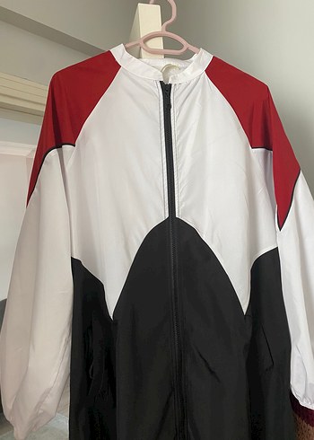 Uzun Fermuarlı Beyaz Siyah Spor Mont - Görsel 2