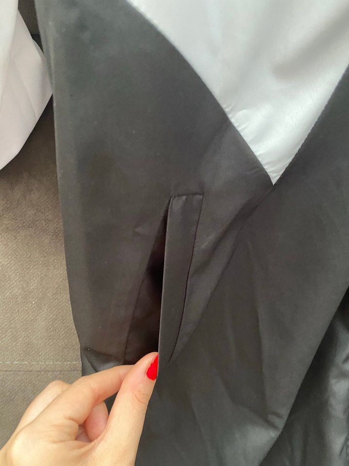 Uzun Fermuarlı Beyaz Siyah Spor Mont - Görsel 4