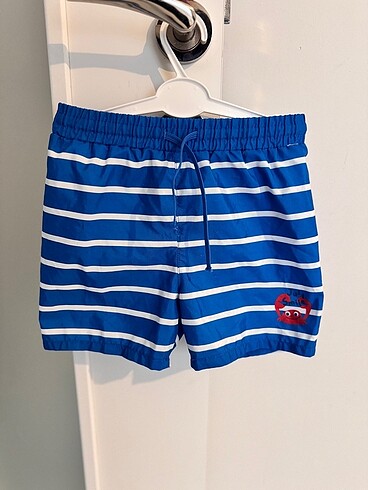 LC Waikiki LCW erkek çocuk deniz şortu