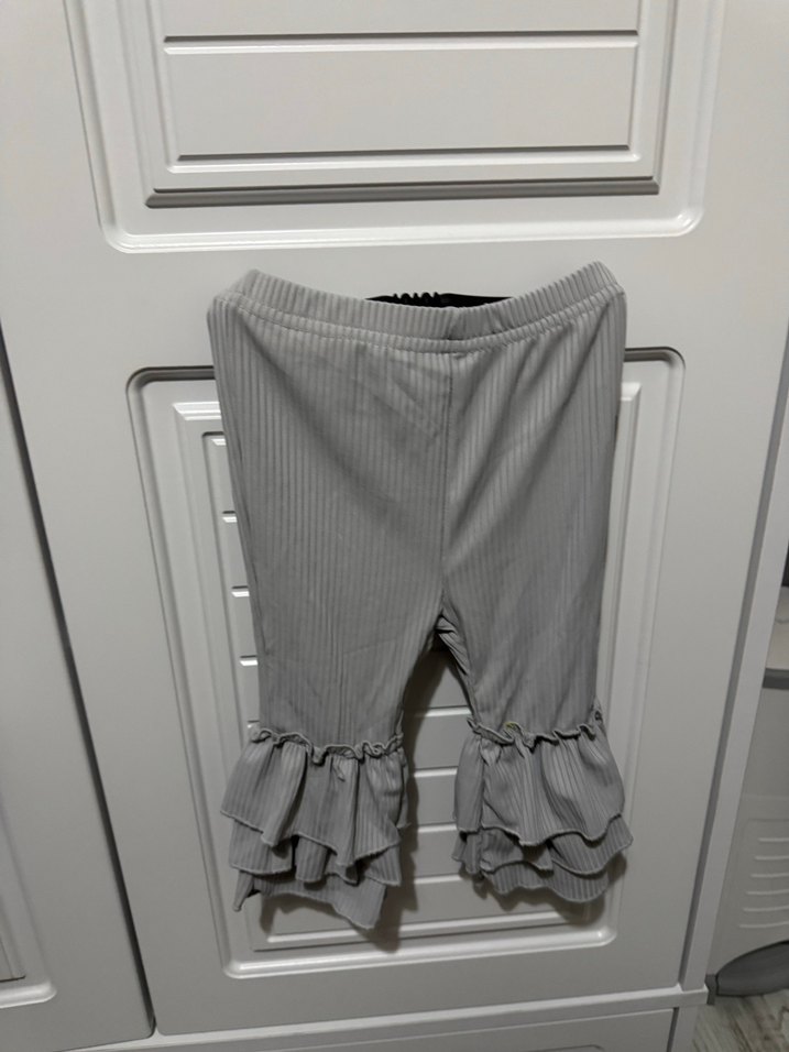 Gri Fırfırlı takım - Görsel 3