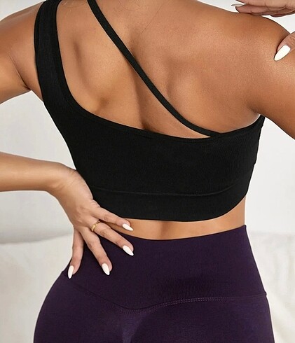 Diğer Kadın siyah tek omuzlu çapraz askılı crop top büstiyer