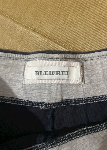 m Beden mavi Renk Kadın Lacivert Kemerli Mini Şort