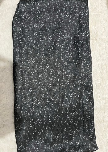 Parıl Parıl Siyah Çiçekli Şal - Görsel 2