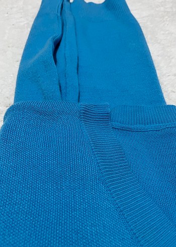 Mavi V Yaka Kadın Süveter - Görsel 2