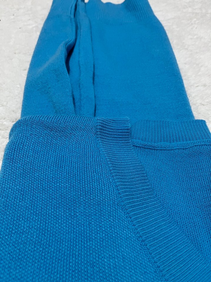 Mavi V Yaka Kadın Süveter - Görsel 2