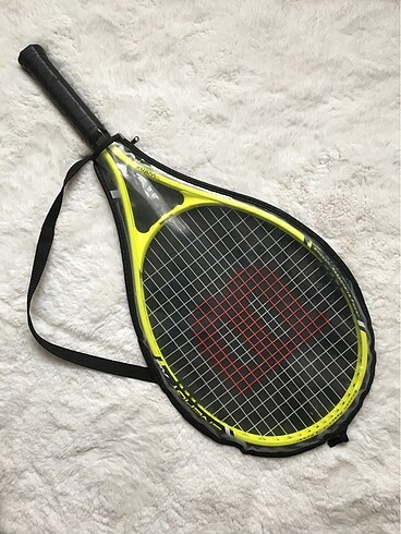 Tenis raketi