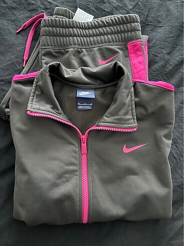 Nike alt üst eşofman takımı