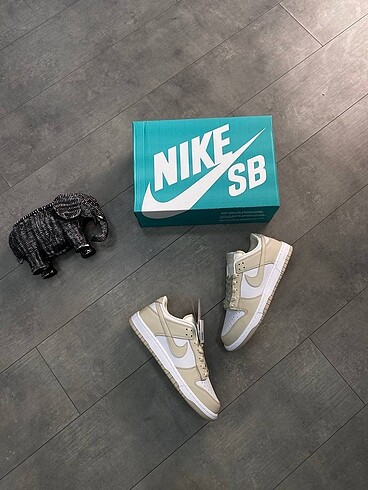 Nike Dunk Beige