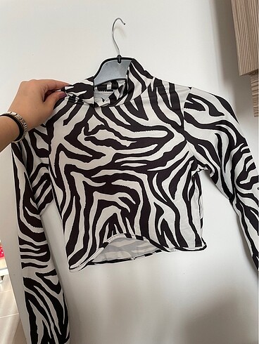 Addax Crop bluz