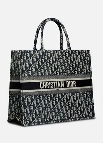 Cristian Dior 