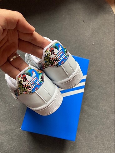 Adidas Süperstar Flowers