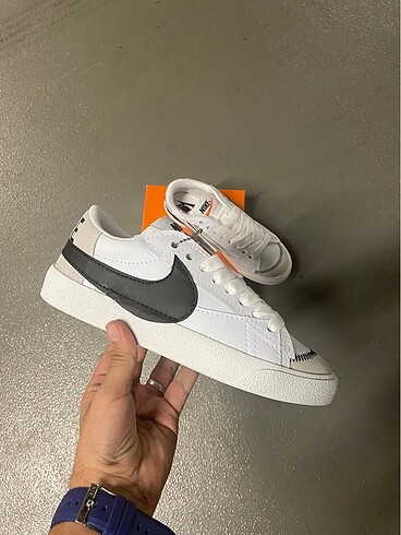 NİKE BLAZER