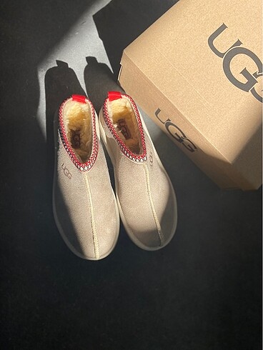 40 Beden ten rengi Renk UGG TAZZ