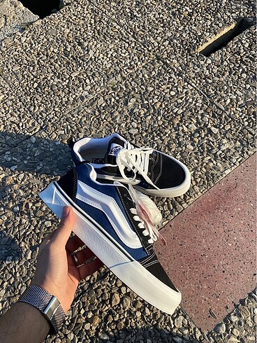Vans knu navyy