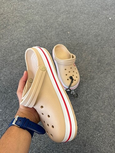 37 Beden ten rengi Renk İthal orijinal crocs