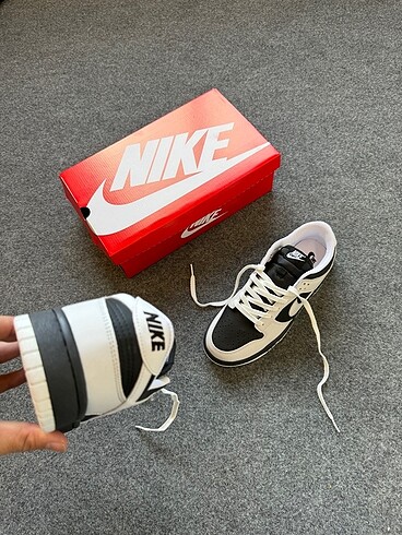 Nike Dunk reserve panda