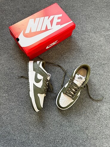 Dunk olive