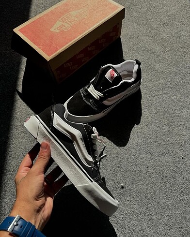 Vans Knu siyah