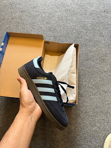 Adidas spezial lacivert