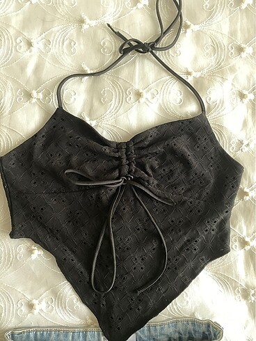 Bershka ipli crop