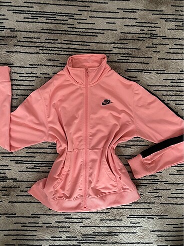 Nike nike tech fermuarlı üst
