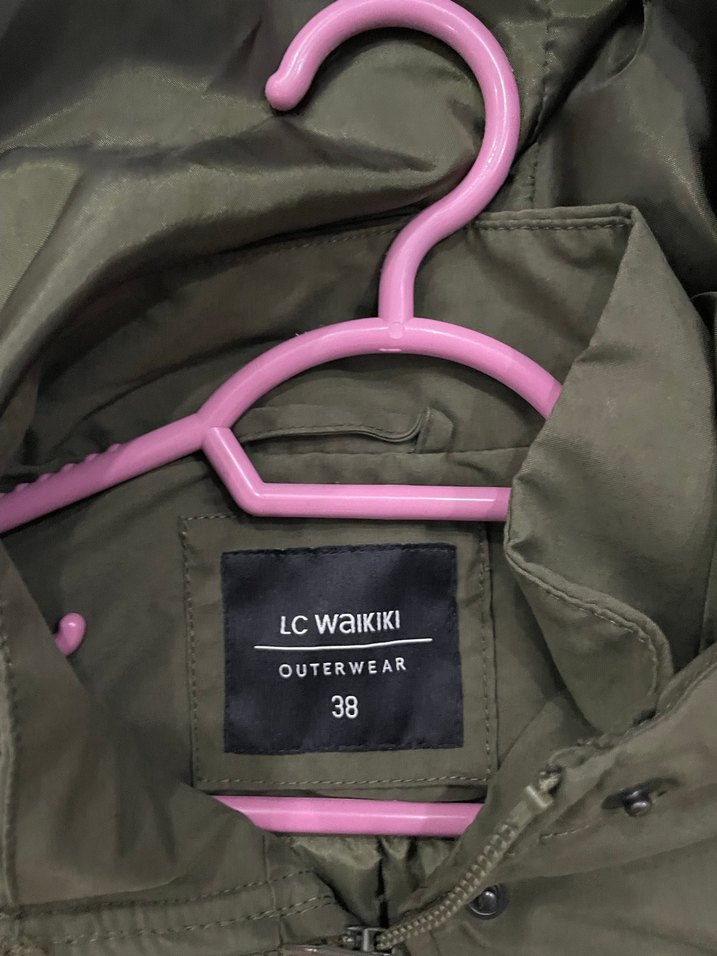 Kemerli Uzun Haki Kadın yağmurluk - Görsel 4