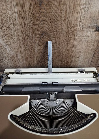 Royal 204 Vintage Daktilo - Görsel 4