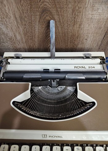 Royal 204 Vintage Daktilo - Görsel 5