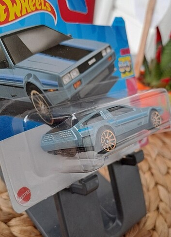  Beden DMC DELOREAN