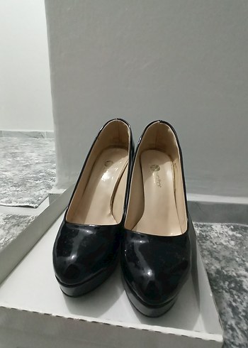 Diğer Kadın Siyah Rugan Stiletto Topuklu Ayakkabı