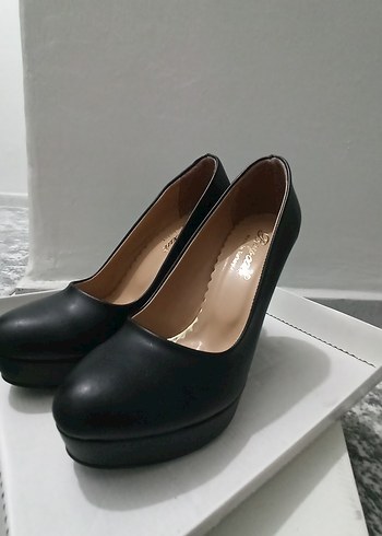 38 Beden Siyah Stiletto Kadın Topuklu Ayakkabı