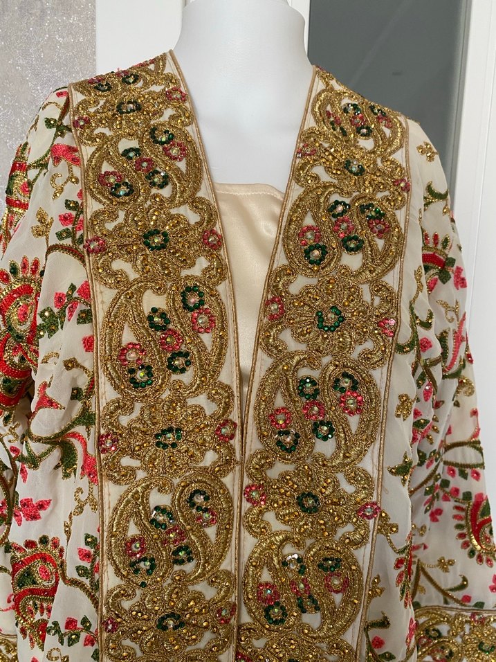 Taş işlemeli yöresel kaftan - Görsel 3