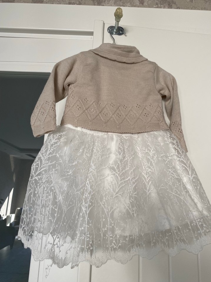 Kız Çocuk Bej Dantel İşlemeli Triko Elbise - Görsel 4