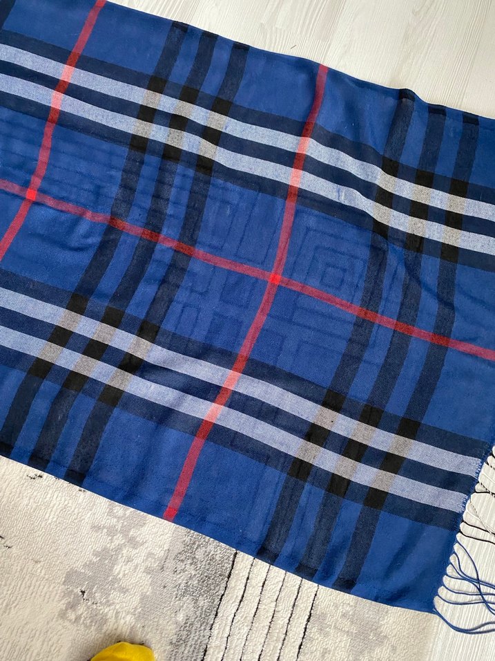 Kadın Mavi Drapeli Sokak Stili Şal - Görsel 2