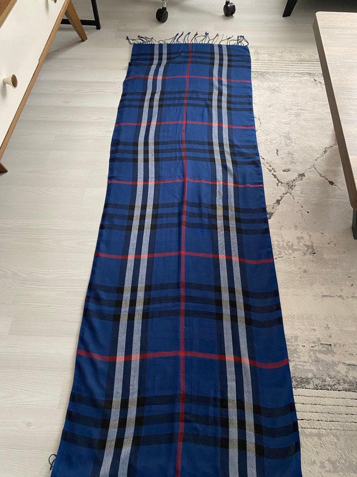 Kadın Mavi Drapeli Sokak Stili Şal - Görsel 3