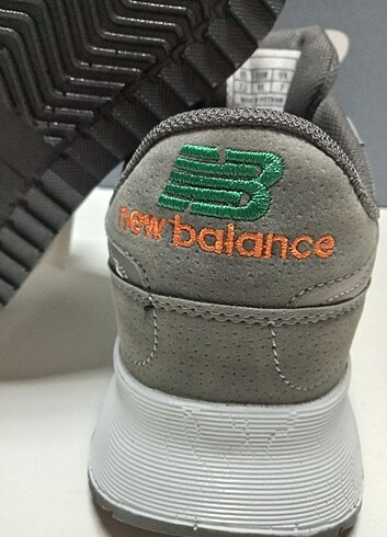 New Balance unisex spor ayakkabı 