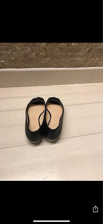 35 Beden Ninewest 35 numera siyah babet