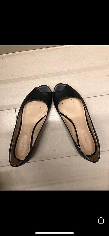 35 Beden siyah Renk Ninewest 35 numera siyah babet