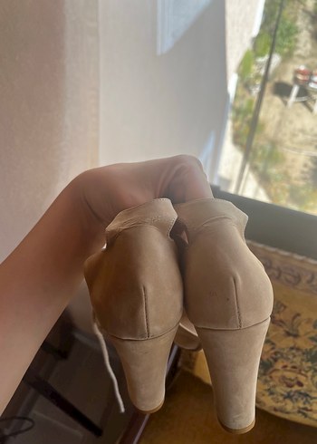 Diğer Bej Süet Stiletto Topuklu Kadın Ayakkabı