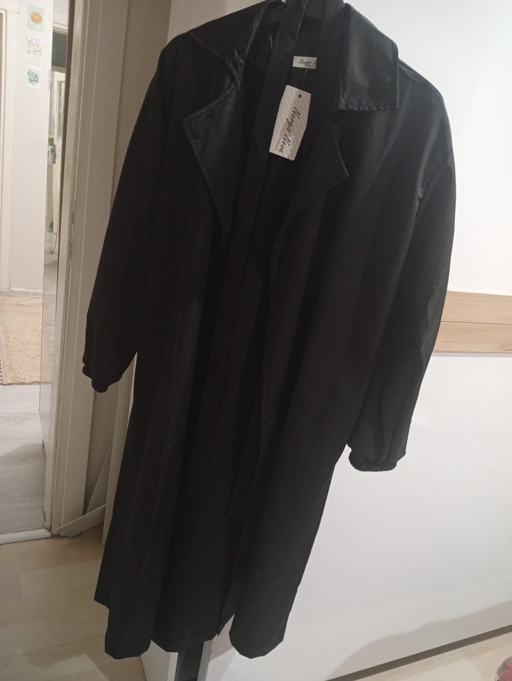 Siyah Kemerli Kadın Keten Trençkot - Görsel 2