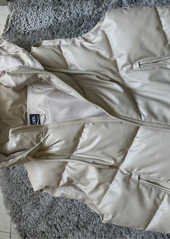 Zara Kapüşonlu Kadın deri Şişme Yelek - Görsel 5